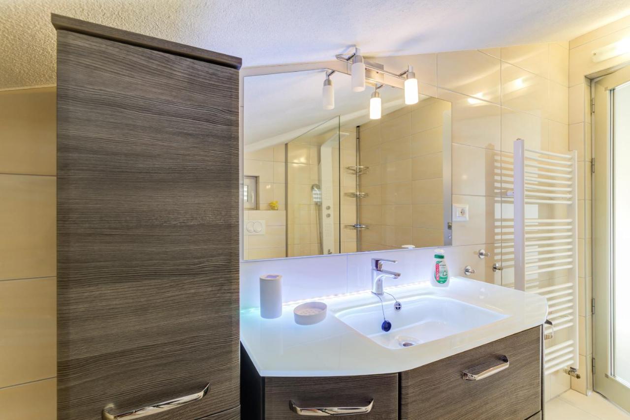 Apartment Cosic Green Klenovica Bagian luar foto