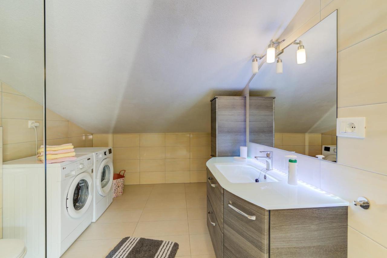 Apartment Cosic Green Klenovica Bagian luar foto